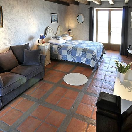 Chateau De Larre Hotell Chatres-sur-Cher Rum bild