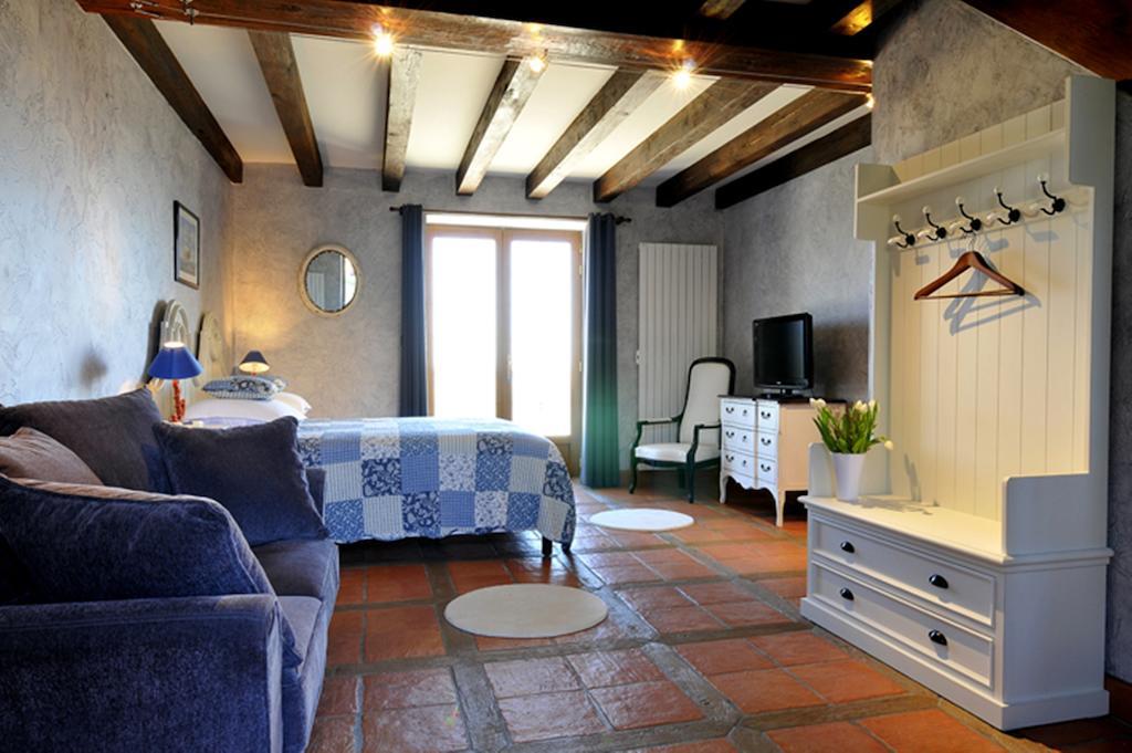 Chateau De Larre Hotell Chatres-sur-Cher Rum bild